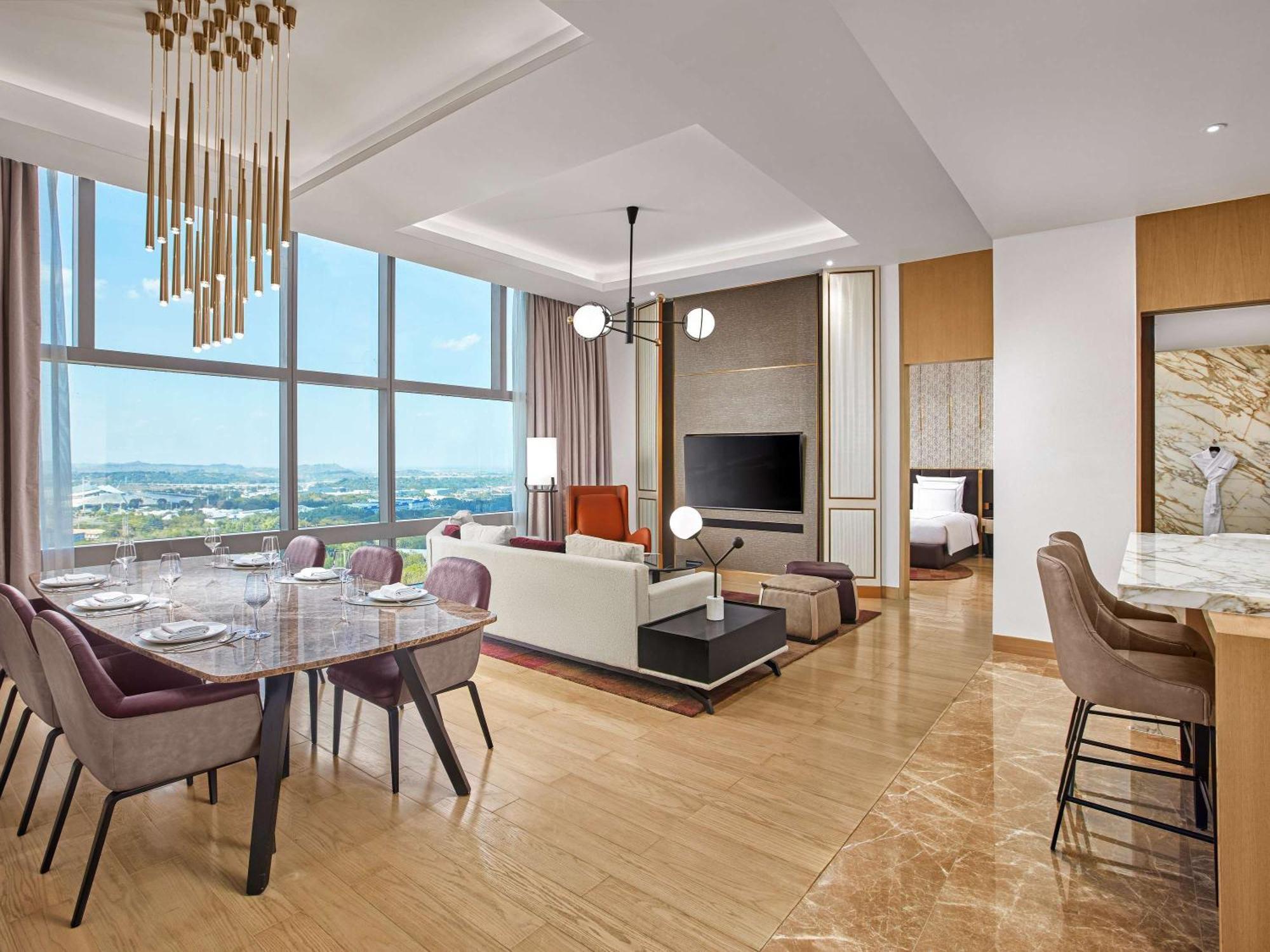 Clark Field Swissotel Clark Philippines מראה חיצוני תמונה